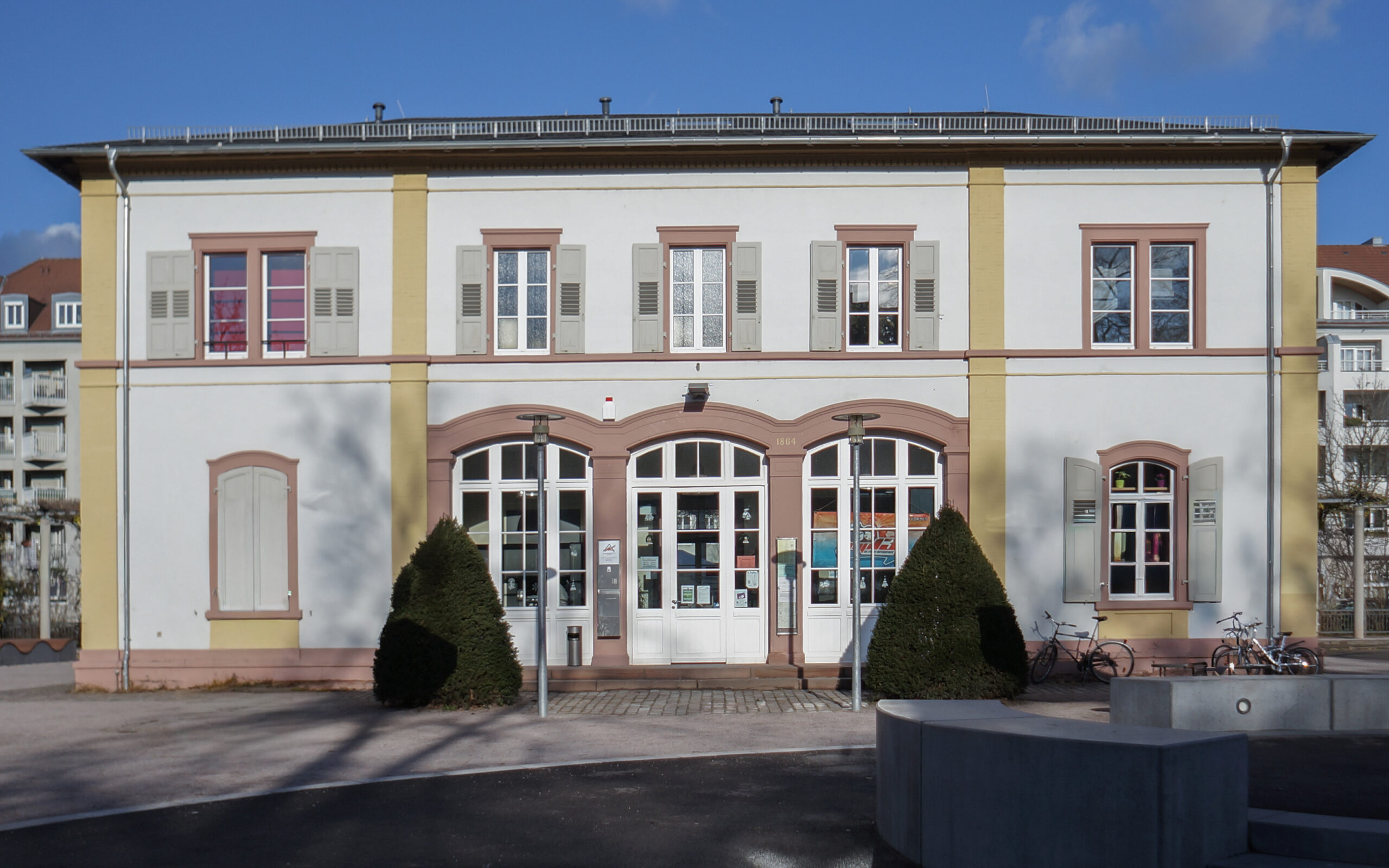 Mehr über den Artikel erfahren Alter Bahnhof Mühlburg