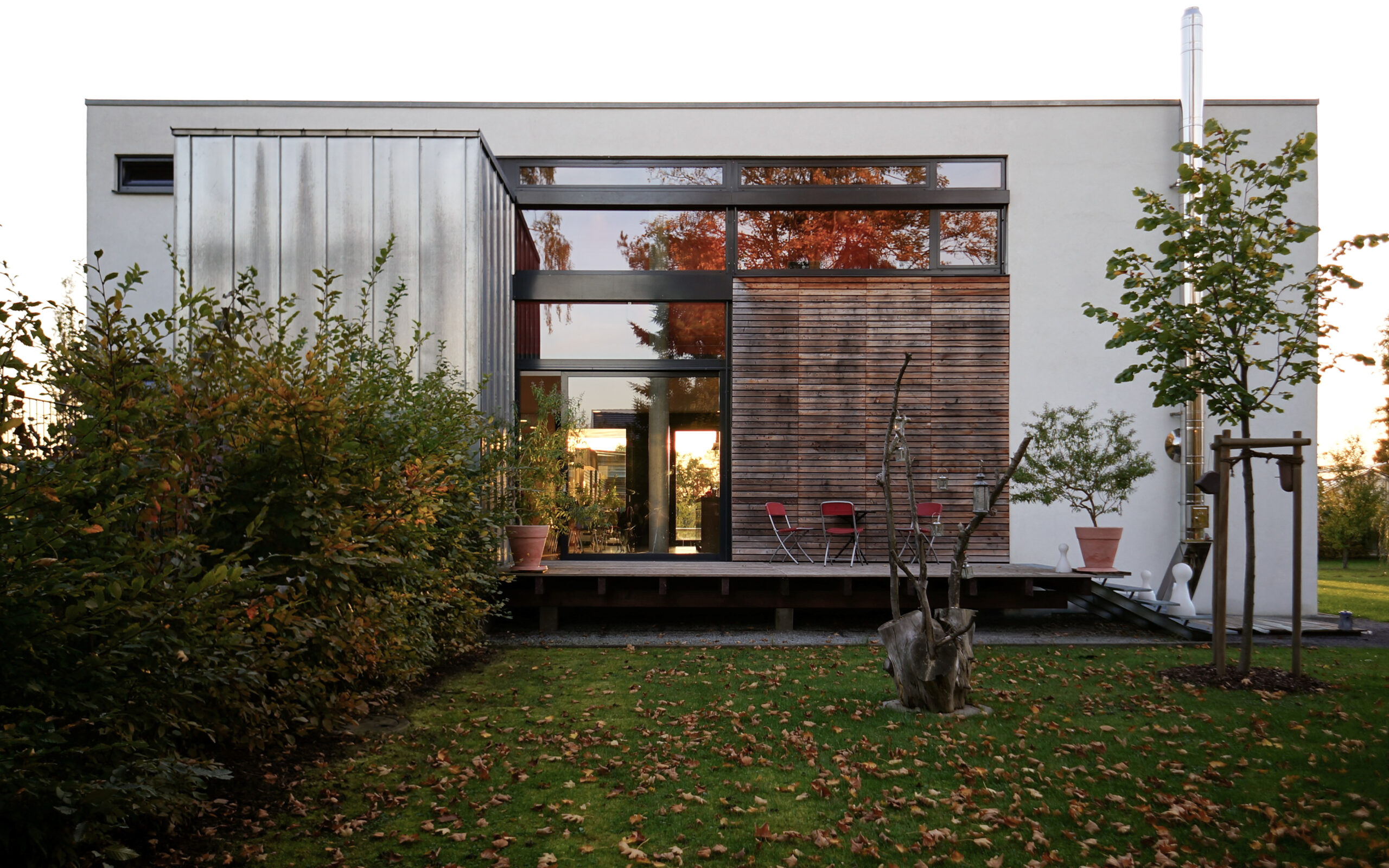 Mehr über den Artikel erfahren Ost-West Beziehung