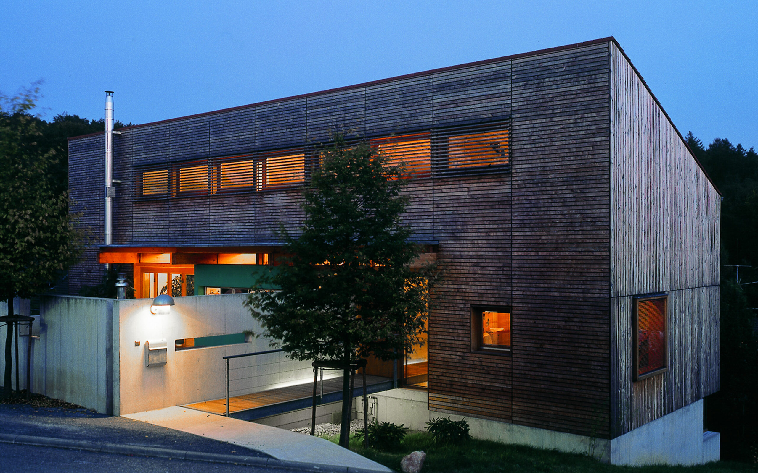 Mehr über den Artikel erfahren Urtypisches Holzhaus